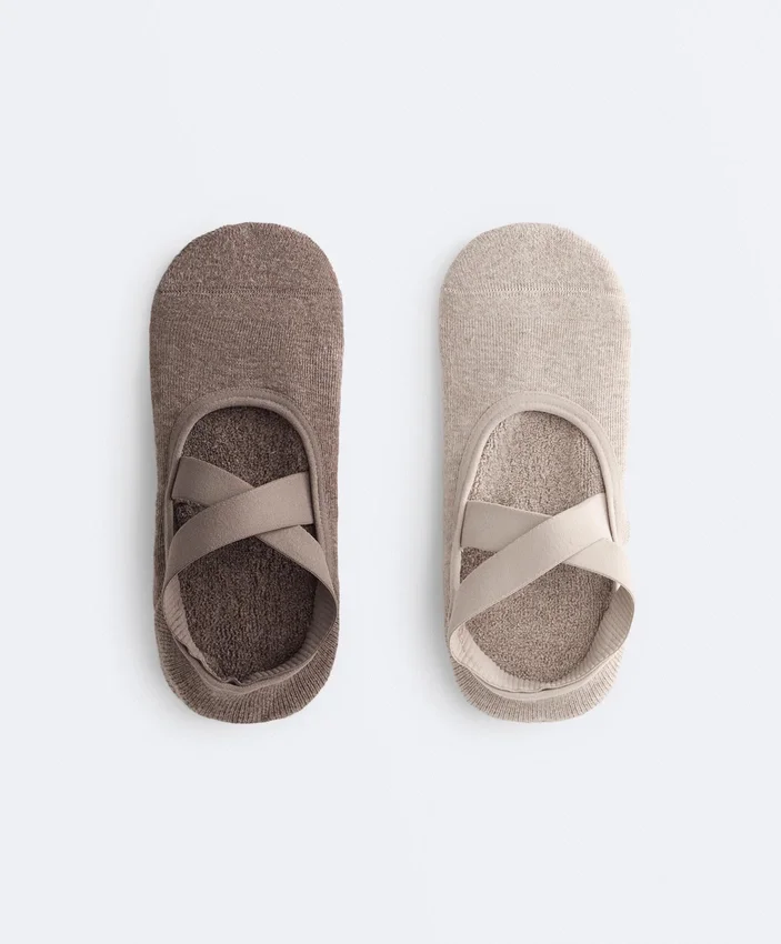 2 pares de meias acolchoadas de mistura de algodão para ioga e pilates com tiras cruzadas 2 pares de meias acolchoadas de mistura de algodão para ioga e pilates com tiras cruzadas