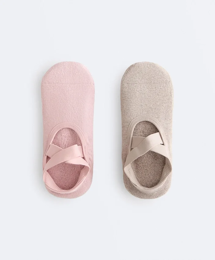 2 pares de meias acolchoadas de mistura de algodão para ioga e pilates com tiras cruzadas 2 pares de meias acolchoadas de mistura de algodão para ioga e pilates com tiras cruzadas