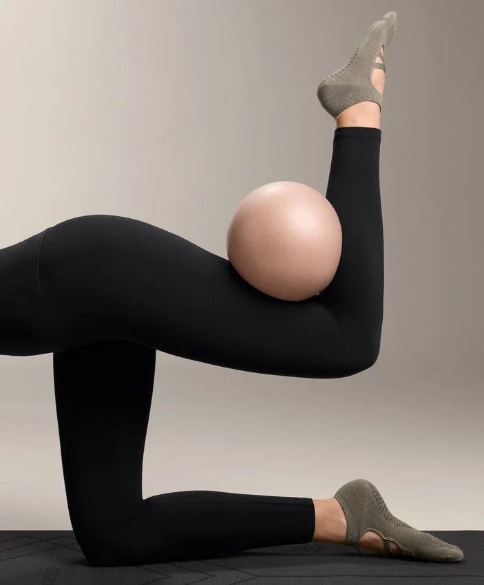 2 pares de meias de algodão com tiras cruzadas para ioga e pilates 2 pares de meias de algodão com tiras cruzadas para ioga e pilates