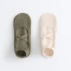 2 pares de meias de algodão misto para ioga e pilates com tiras cruzadas 2 pares de meias de algodão misto para ioga e pilates com tiras cruzadas