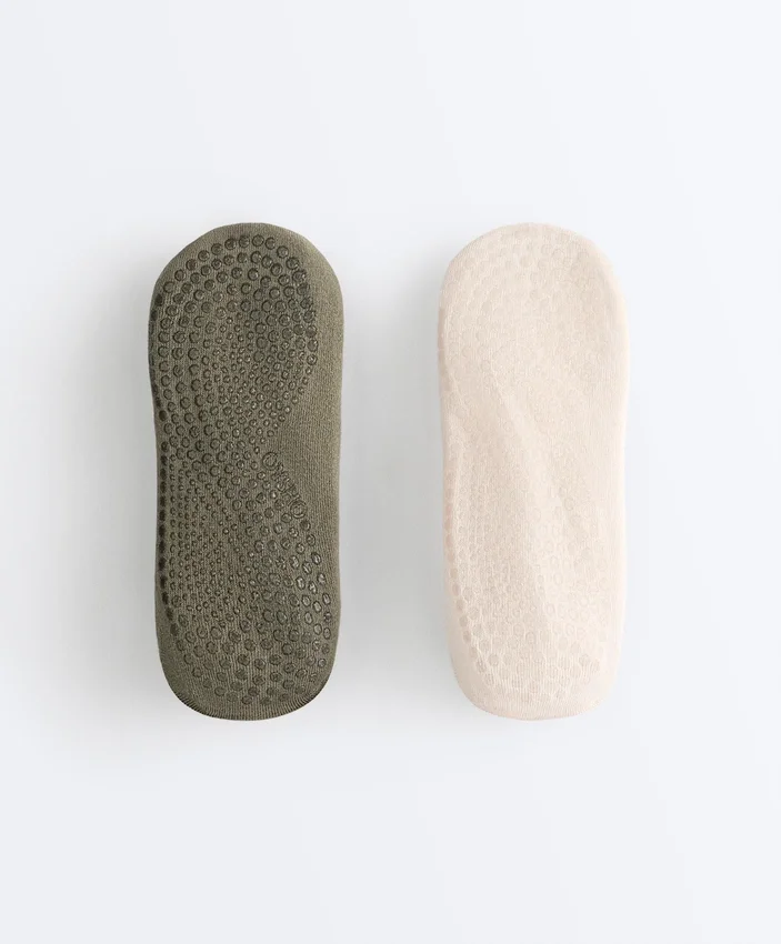 2 pares de meias de algodão misto para ioga e pilates com tiras cruzadas 2 pares de meias de algodão misto para ioga e pilates com tiras cruzadas