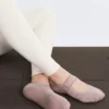 2 pares de meias invisíveis acolchoadas em mistura de algodão para ioga e pilates com tira larga 2 pares de meias invisíveis acolchoadas em mistura de algodão para ioga e pilates com tira larga
