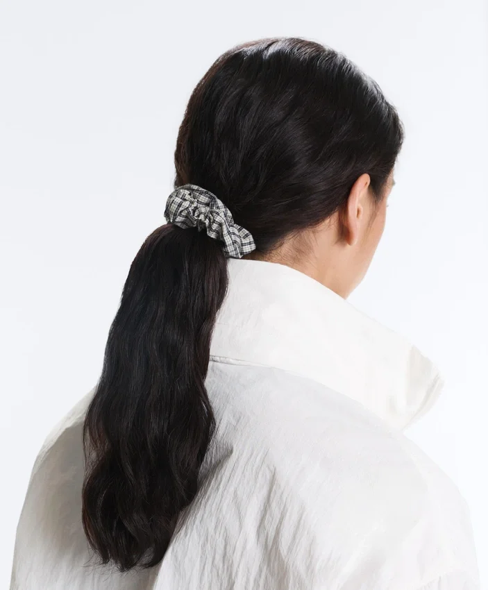 3 elásticos de cabelo grandes em xadrez 3 elásticos de cabelo grandes em xadrez
