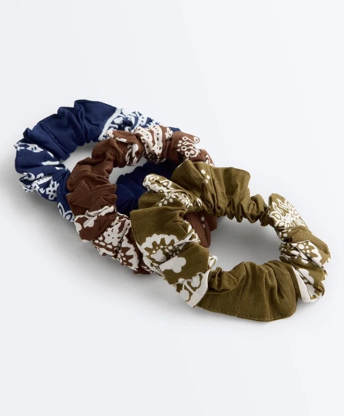 3 elásticos de cabelo grandes estampados 100% algodão 3 elásticos de cabelo grandes estampados 100% algodão