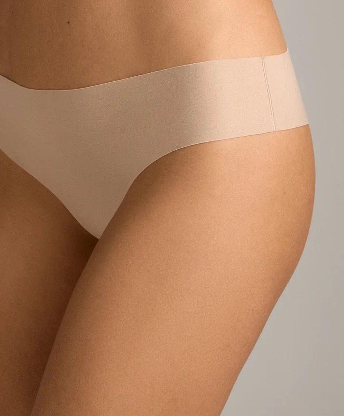 5 Cuecas brasileiras invisíveis em mistura de poliamida Pantone™ 5 Cuecas brasileiras invisíveis em mistura de poliamida Pantone™