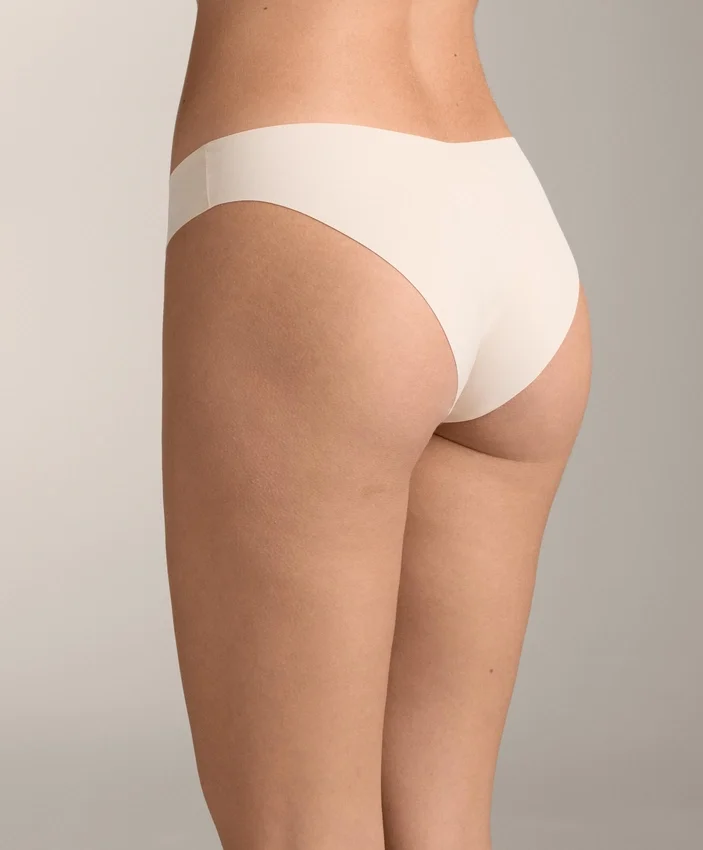5 Cuecas clássicas invisíveis em mistura de poliamida com corte em V Pantone™ 5 Cuecas clássicas invisíveis em mistura de poliamida com corte em V Pantone™