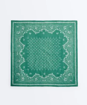 Bandana com estampado floral 100% algodão