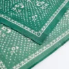 Bandana com estampado floral 100% algodão Bandana com estampado floral 100% algodão