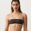 Biquíni bandeau com acabamento contrastante Biquíni bandeau com acabamento contrastante