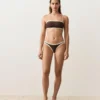 Biquíni bandeau com acabamento contrastante Biquíni bandeau com acabamento contrastante