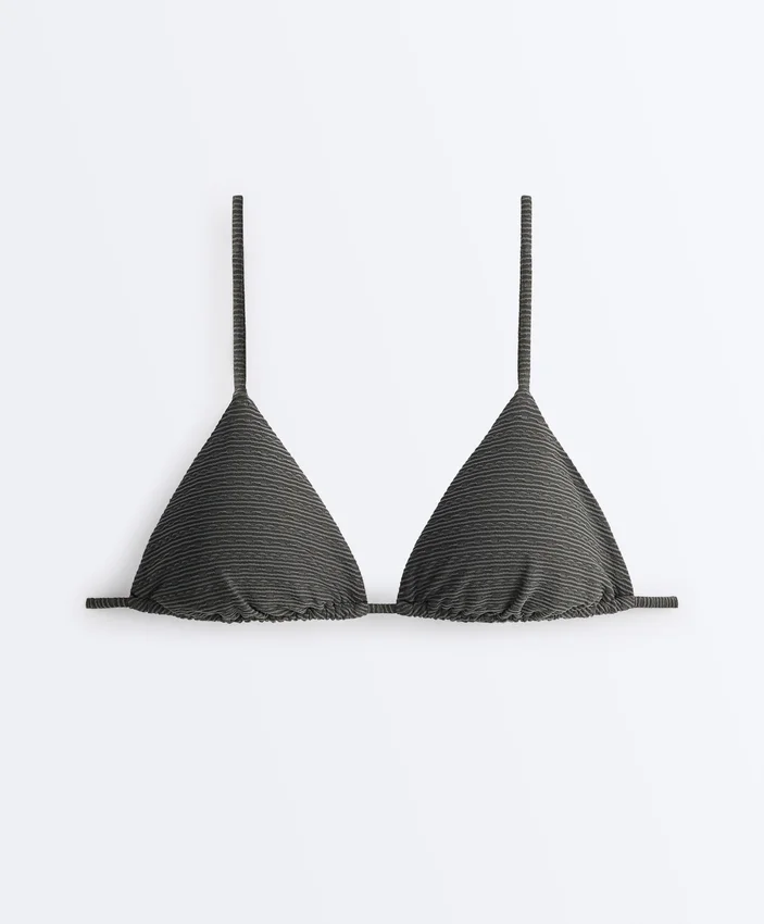 Biquíni triangular em jacquard com efeito lavado Biquíni triangular em jacquard com efeito lavado