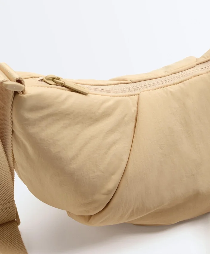Bolsa a tiracolo acolchoada Bolsa a tiracolo acolchoada