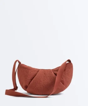 Bolsa a tiracolo acolchoada com textura