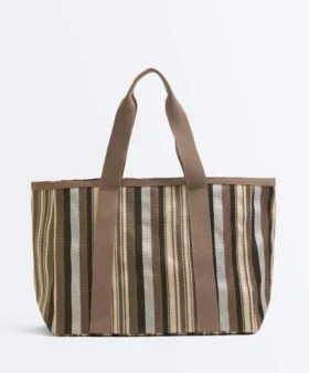 Bolsa de compras às riscas