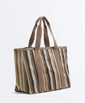 Bolsa de compras às riscas