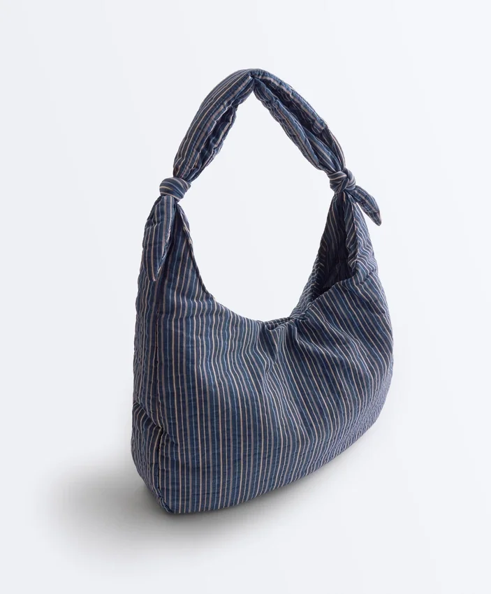 Bolsa às riscas com nó Bolsa às riscas com nó