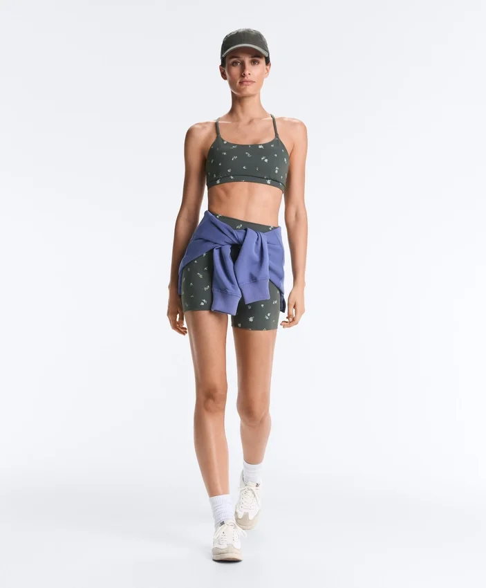 Sutiã desportivo Evermove de apoio leve com estampado floral Sutiã desportivo Evermove de apoio leve com estampado floral