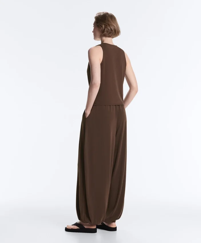 Camisas sem mangas com decote cruzado em mistura de modal Camisas sem mangas com decote cruzado em mistura de modal