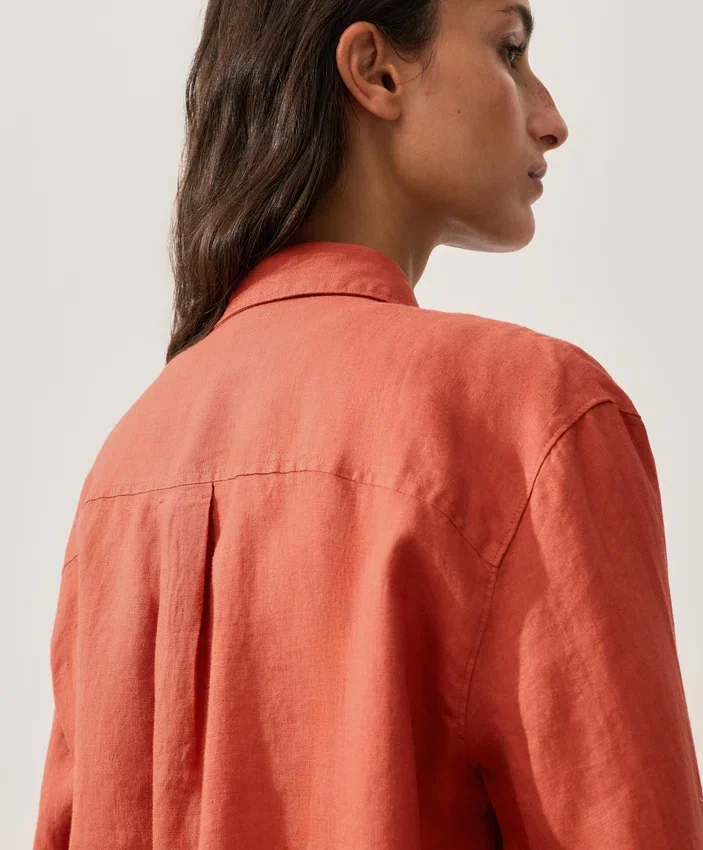 Camisas 100% linho com bolsos Camisas 100% linho com bolsos