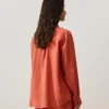 Camisas 100% linho com bolsos Camisas 100% linho com bolsos