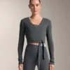 Camisas cruzadas em malha canelada de mistura de algodão Camisas cruzadas em malha canelada de mistura de algodão