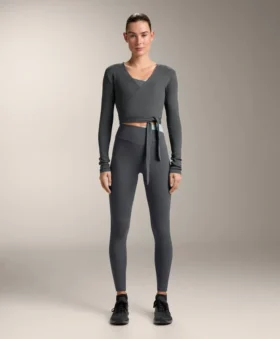 Camisas cruzadas em malha canelada de mistura de algodão