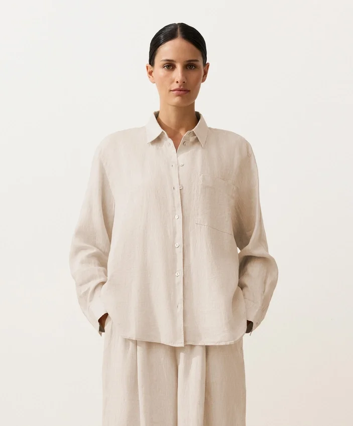 Camisas de corte descontraído em 100% linho Camisas de corte descontraído em 100% linho