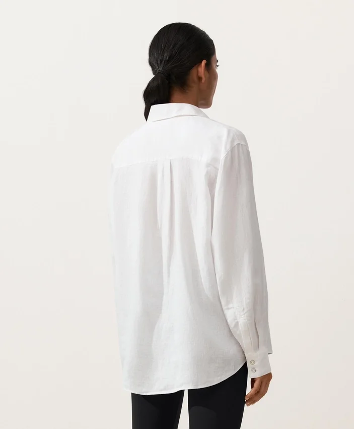 Camisas de corte descontraído em 100% linho Camisas de corte descontraído em 100% linho
