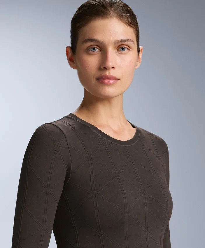 Camisas interiores térmicas sem costuras em jacquard Camisas interiores térmicas sem costuras em jacquard