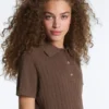 Camisas polo de malha com aberturas e manga curta