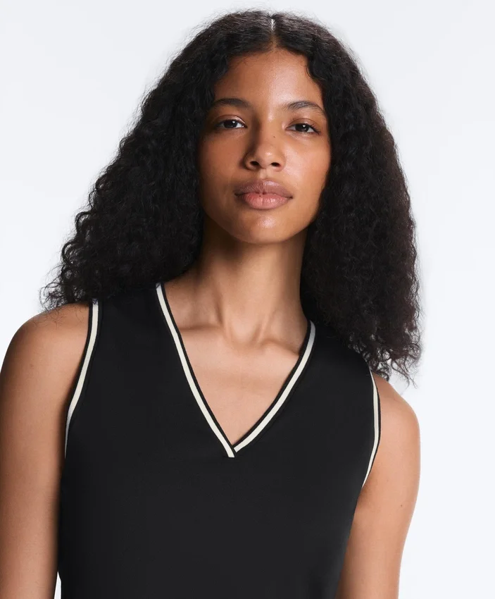 Camisas sem mangas com decote em V Camisas sem mangas com decote em V