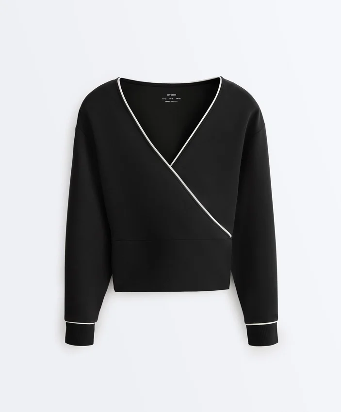 Camisola com corte cruzado, debrum em contraste e modal Camisola com corte cruzado, debrum em contraste e modal