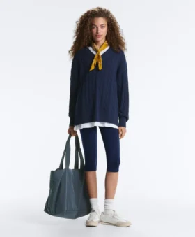 Camisola com decote em V em malha trançada 100% algodão Camisola com decote em V em malha trançada 100% algodão