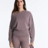 Camisola com gola assimétrica, cintura ajustável e modal Soft Touch Camisola com gola assimétrica, cintura ajustável e modal Soft Touch