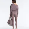 Camisola com gola assimétrica, cintura ajustável e modal Soft Touch Camisola com gola assimétrica, cintura ajustável e modal Soft Touch