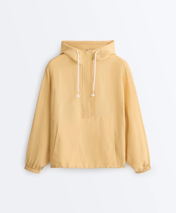 Camisola com meio fecho e bolso frontal, mistura de lyocell e 24% de linho Camisola com meio fecho e bolso frontal, mistura de lyocell e 24% de linho