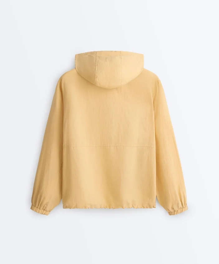 Camisola com meio fecho e bolso frontal, mistura de lyocell e 24% de linho Camisola com meio fecho e bolso frontal, mistura de lyocell e 24% de linho
