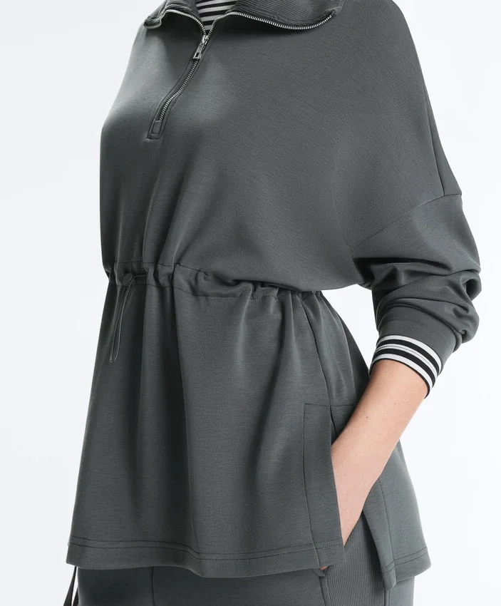 Camisola com meio fecho e modal Soft Touch Camisola com meio fecho e modal Soft Touch
