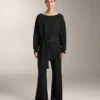 Camisola comprida em modal Soft Touch com detalhe de nó Camisola comprida em modal Soft Touch com detalhe de nó