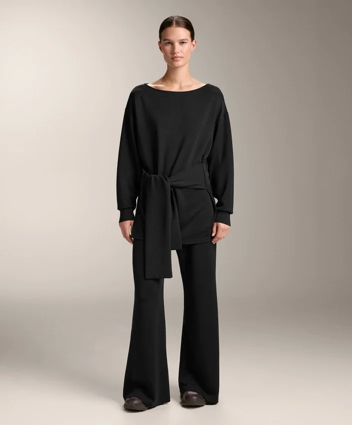 Camisola comprida em modal Soft Touch com detalhe de nó Camisola comprida em modal Soft Touch com detalhe de nó