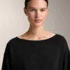 Camisola comprida em modal Soft Touch com detalhe de nó Camisola comprida em modal Soft Touch com detalhe de nó