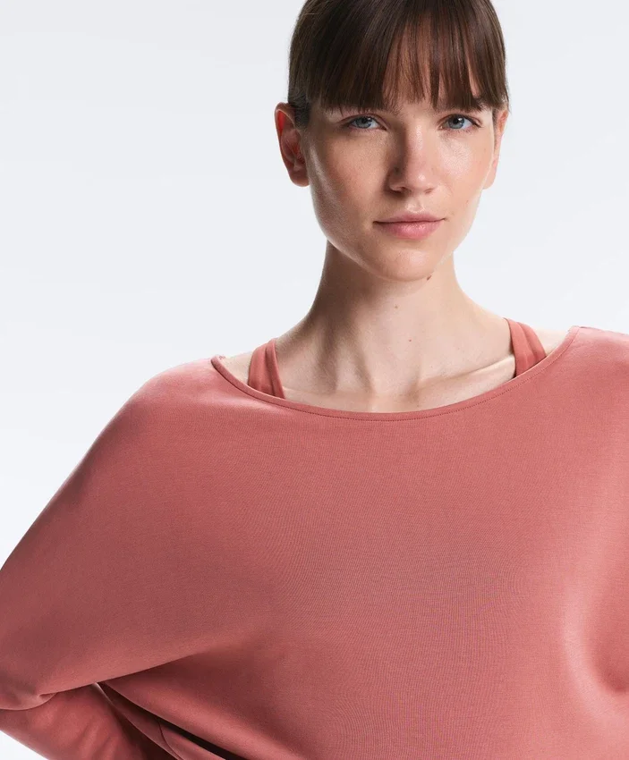 Camisola de gola barco em modal Soft Touch de toque suave Camisola de gola barco em modal Soft Touch de toque suave