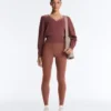 Camisola de malha com corte cruzado Camisola de malha com corte cruzado