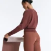 Camisola de malha com corte cruzado Camisola de malha com corte cruzado