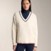 Camisola de malha com mini tranças e decote em V Camisola de malha com mini tranças e decote em V