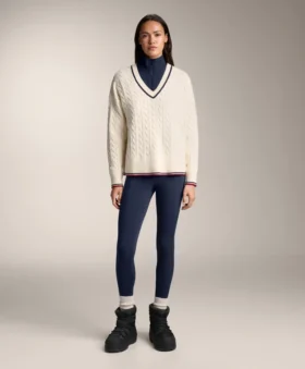Camisola de malha com mini tranças e decote em V Camisola de malha com mini tranças e decote em V