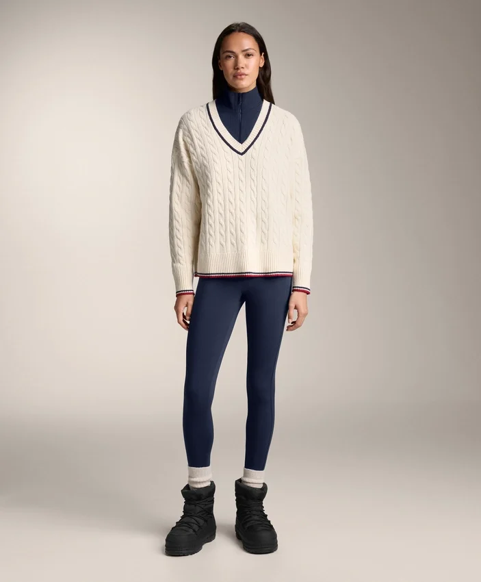 Camisola de malha com mini tranças e decote em V Camisola de malha com mini tranças e decote em V