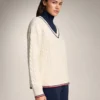 Camisola de malha com mini tranças e decote em V Camisola de malha com mini tranças e decote em V