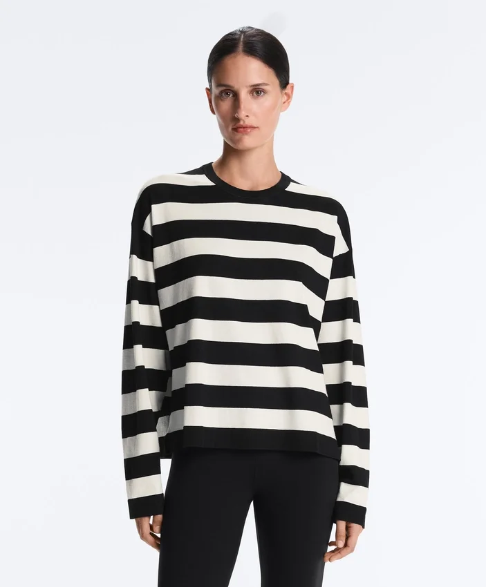 Camisola de malha às riscas Camisola de malha às riscas