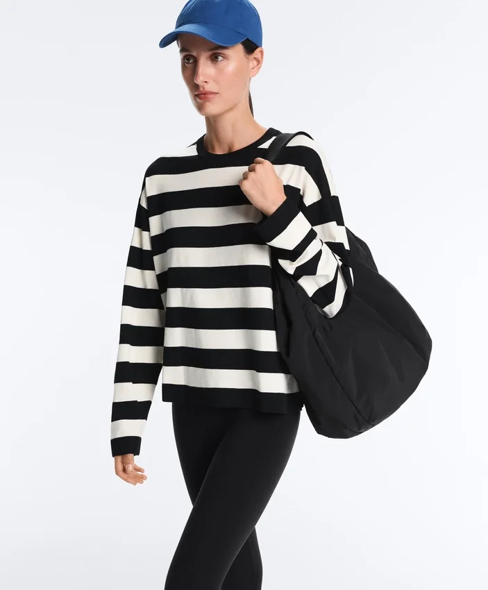 Camisola de malha às riscas Camisola de malha às riscas